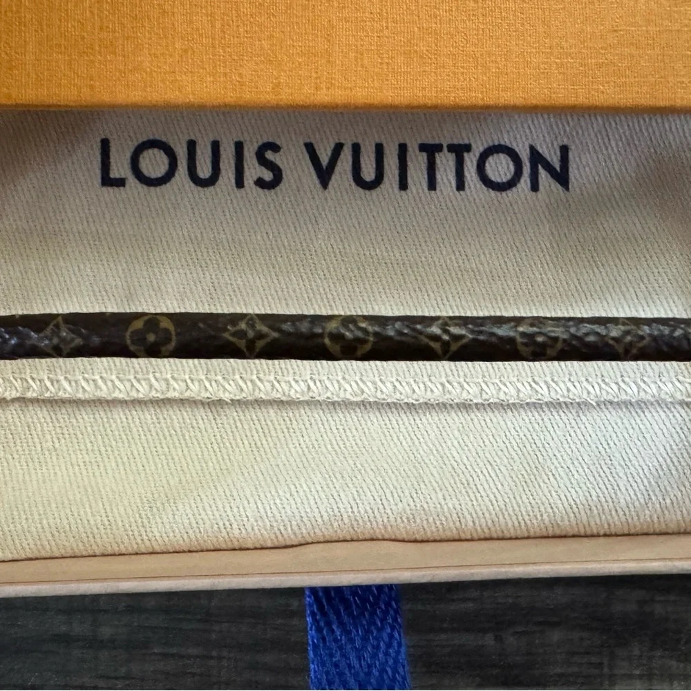 Louis Vuitton Gold and Brown Monogram Bracelet - Picture 5 of 7